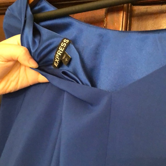 Express color block dress, 3/4 sleeves, v-back - Picture 3 of 4
